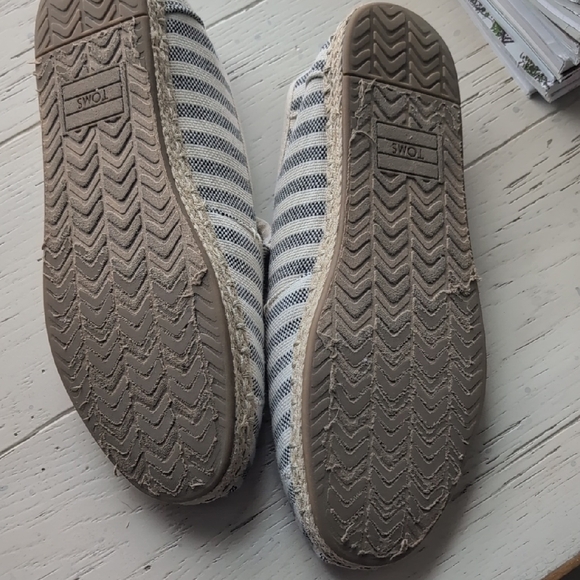 Toms Black and White Striped Espadrilles - Picture 4 of 5